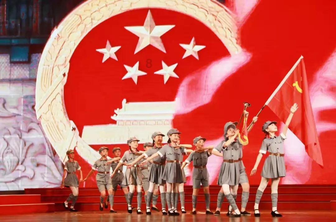 一个每字旁一个荒读什么? - 精选问答社区